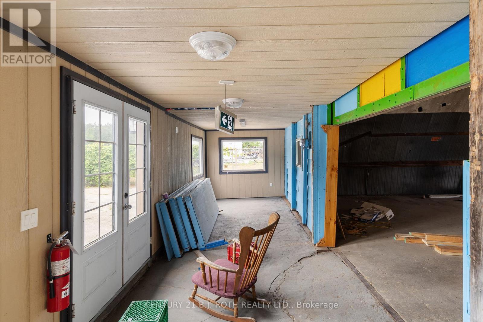 1285 Bayfield Street N, Springwater, Ontario  L9X 0P1 - Photo 36 - S12628132