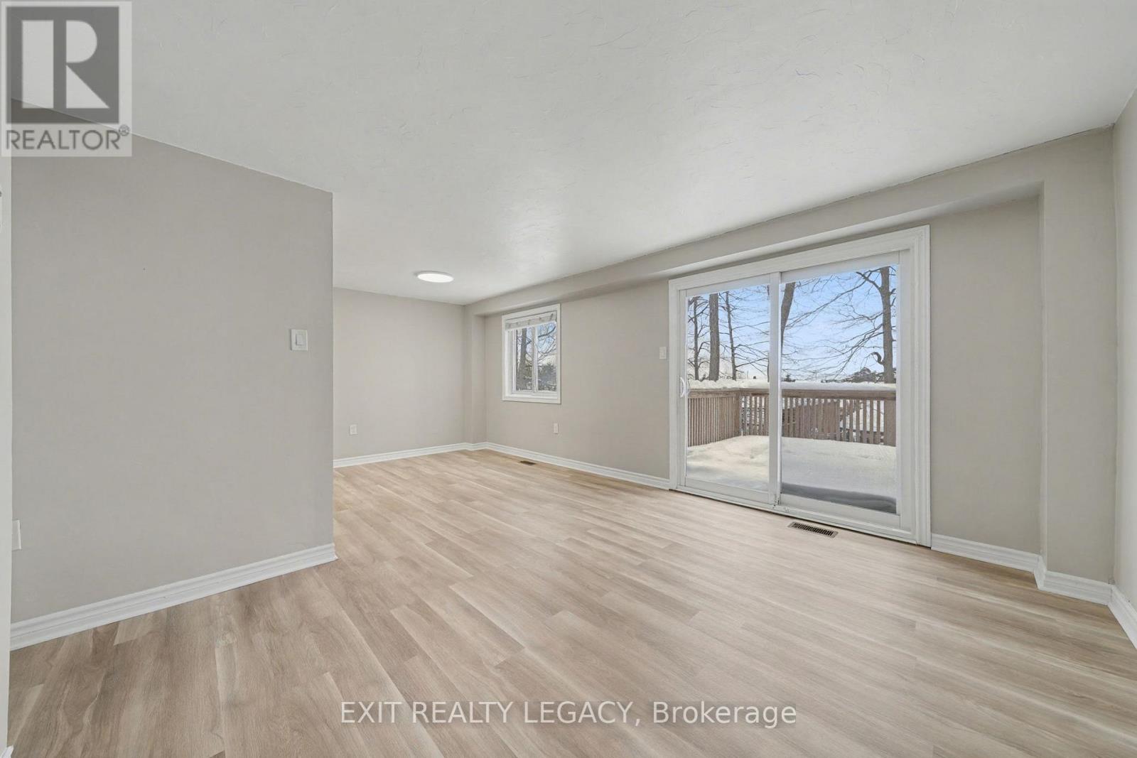 72 Ferguson Drive, Barrie (Northwest), Ontario  L4N 7B5 - Photo 13 - S12628232