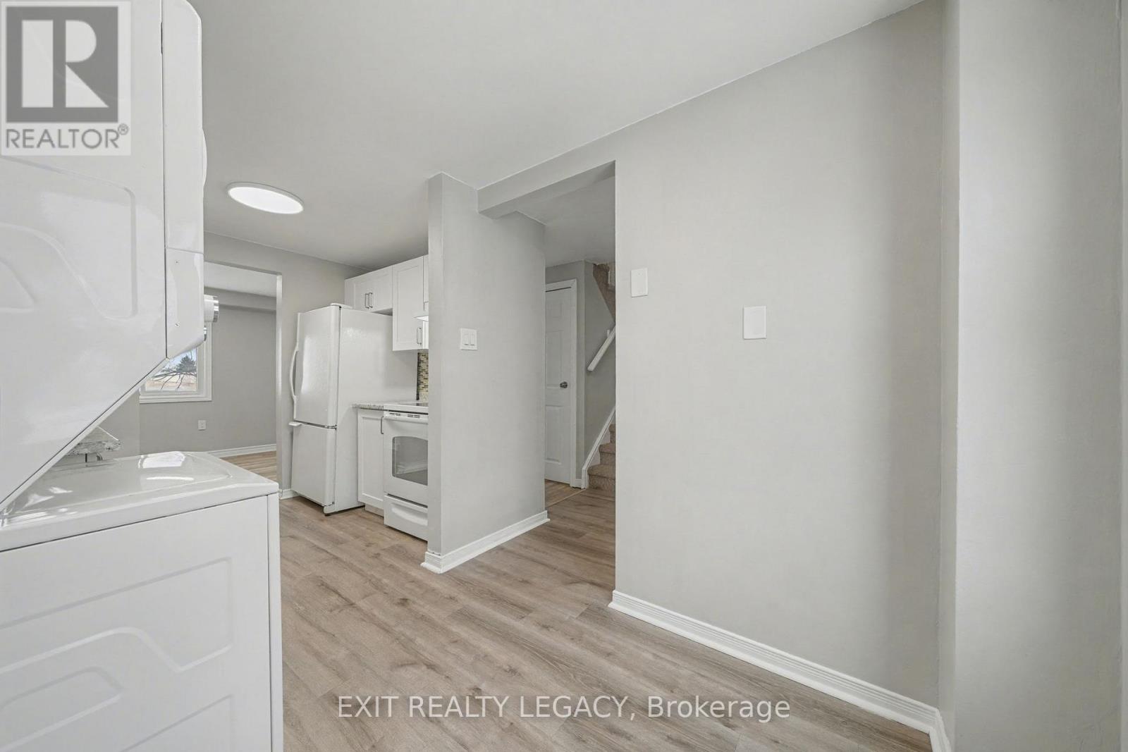 72 Ferguson Drive, Barrie (Northwest), Ontario  L4N 7B5 - Photo 8 - S12628232