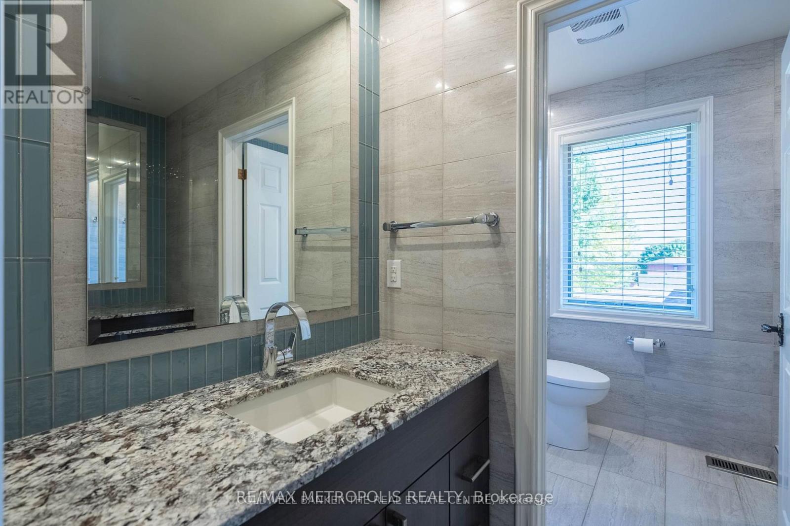 Main - 65 Woodcrest Road, Barrie (Allandale Heights), Ontario  L4N 2V6 - Photo 11 - S12628244