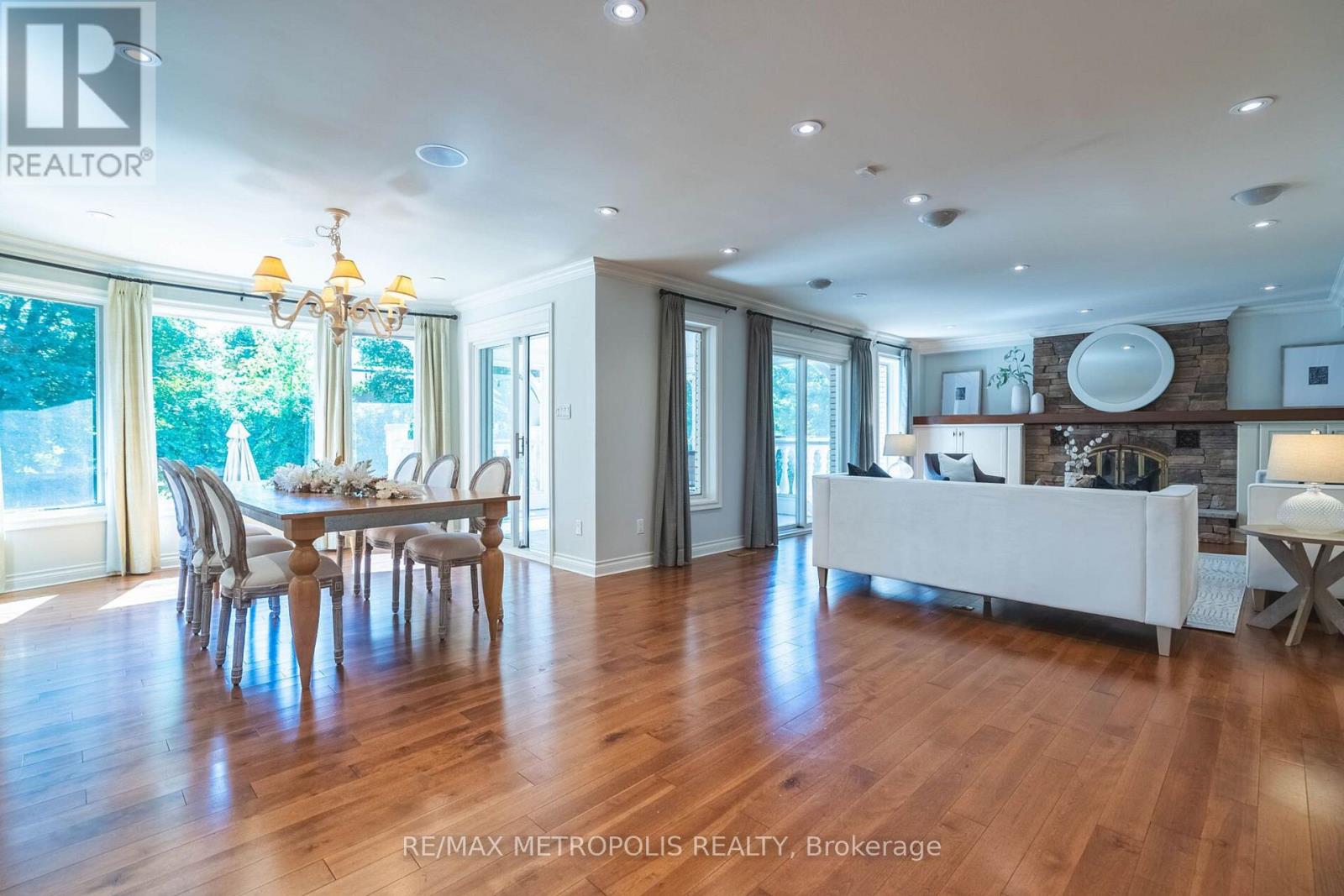 Main - 65 Woodcrest Road, Barrie (Allandale Heights), Ontario  L4N 2V6 - Photo 4 - S12628244