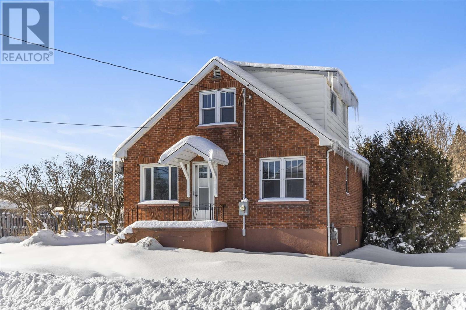 135 Carufel Ave, Sault Ste. Marie, Ontario  P6C 4T5 - Photo 3 - SM253361