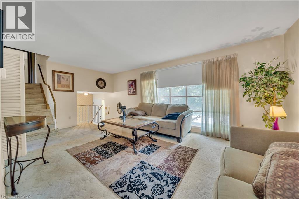 395 Mossom Place, Waterloo, Ontario  N2K 2G7 - Photo 6 - 40769985