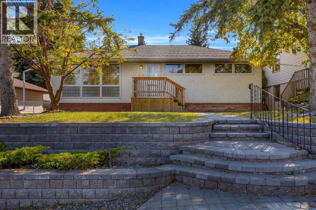 419 33 Avenue Ne, Calgary, Alberta  T2E 2J2 - Photo 1 - A2256402