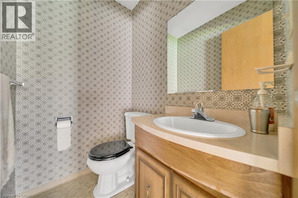 395 Mossom Place, Waterloo, Ontario  N2K 2G7 - Photo 13 - 40769985