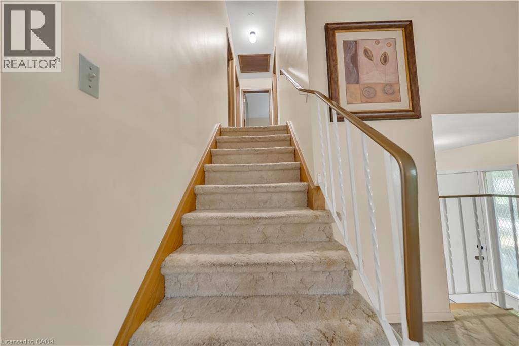 395 Mossom Place, Waterloo, Ontario  N2K 2G7 - Photo 14 - 40769985