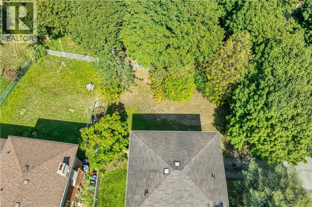 395 Mossom Place, Waterloo, Ontario  N2K 2G7 - Photo 25 - 40769985