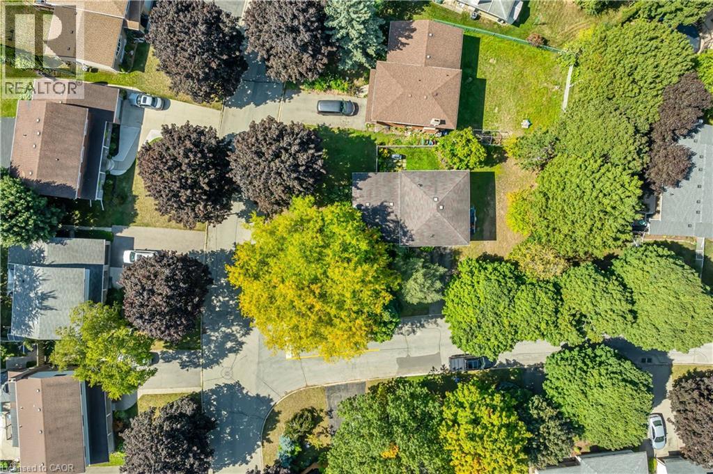 395 Mossom Place, Waterloo, Ontario  N2K 2G7 - Photo 31 - 40769985