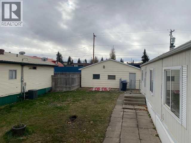 325 1 Street, Irricana, Alberta  T0M 1B0 - Photo 25 - A2268397