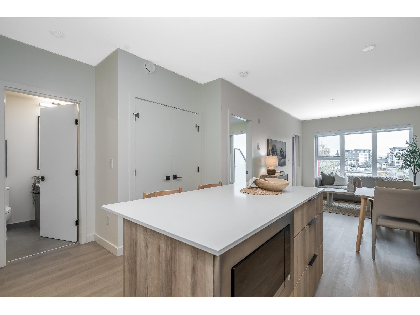 A411 7980 206a Street, Langley, British Columbia  V2Y 3Z8 - Photo 8 - R3073507