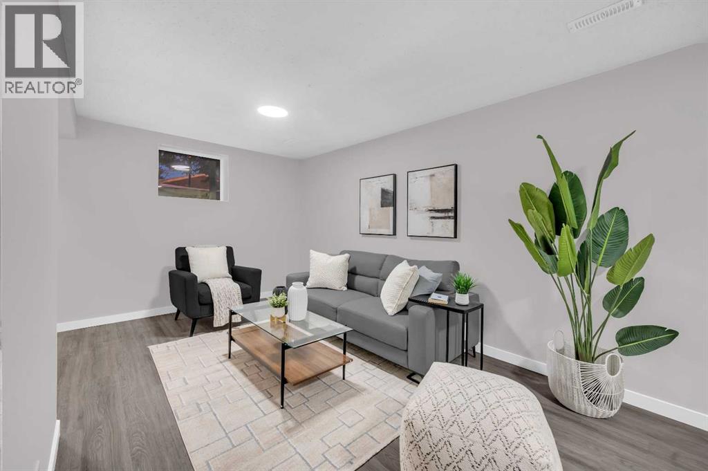 5868 Dalcastle Drive Nw, Calgary, Alberta T3A 2B6 - Photo 27 - A2274677