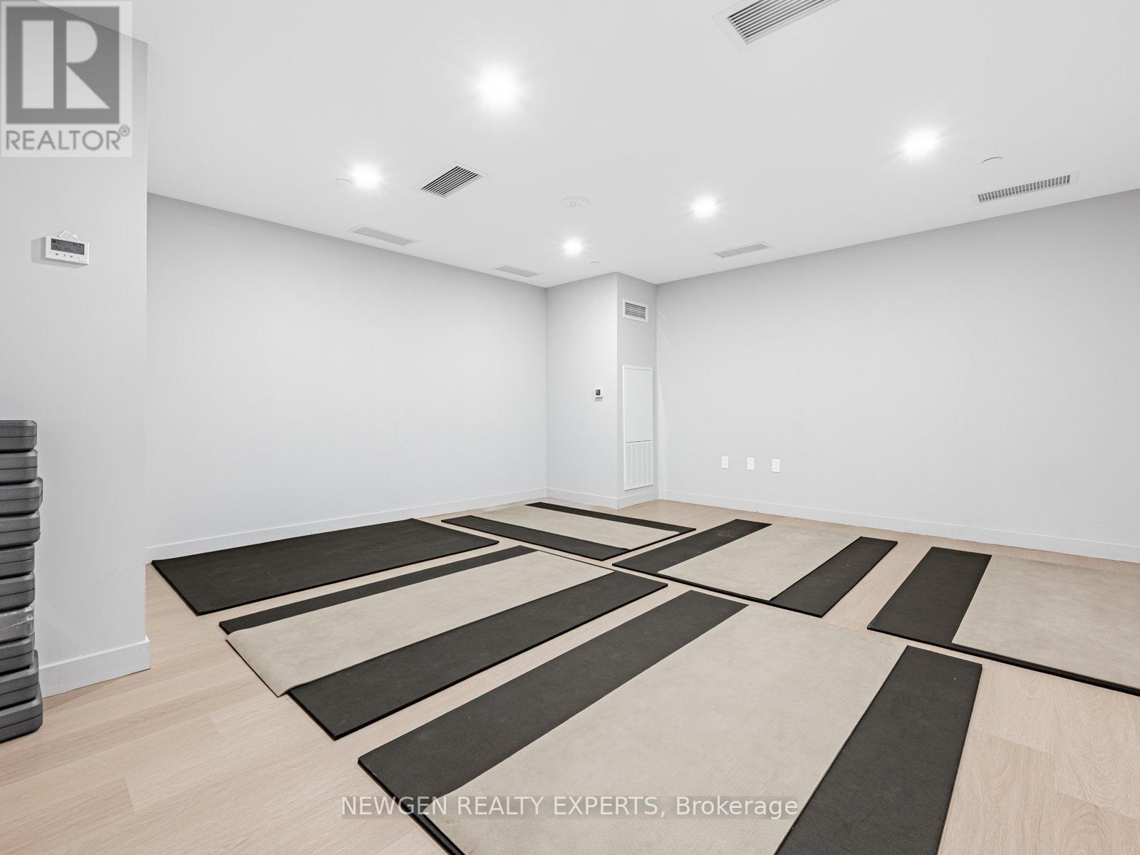 824 - 859 The Queensway, Toronto, Ontario M8Z 1N8 - Photo 19 - W12628118