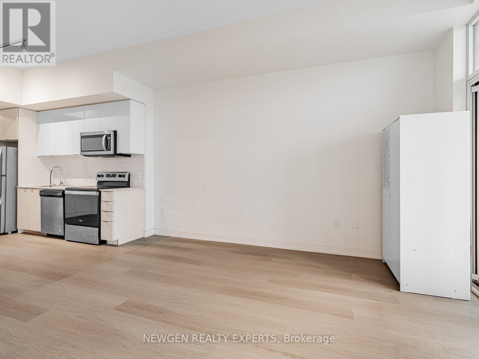 824 - 859 The Queensway, Toronto, Ontario M8Z 1N8 - Photo 7 - W12628118