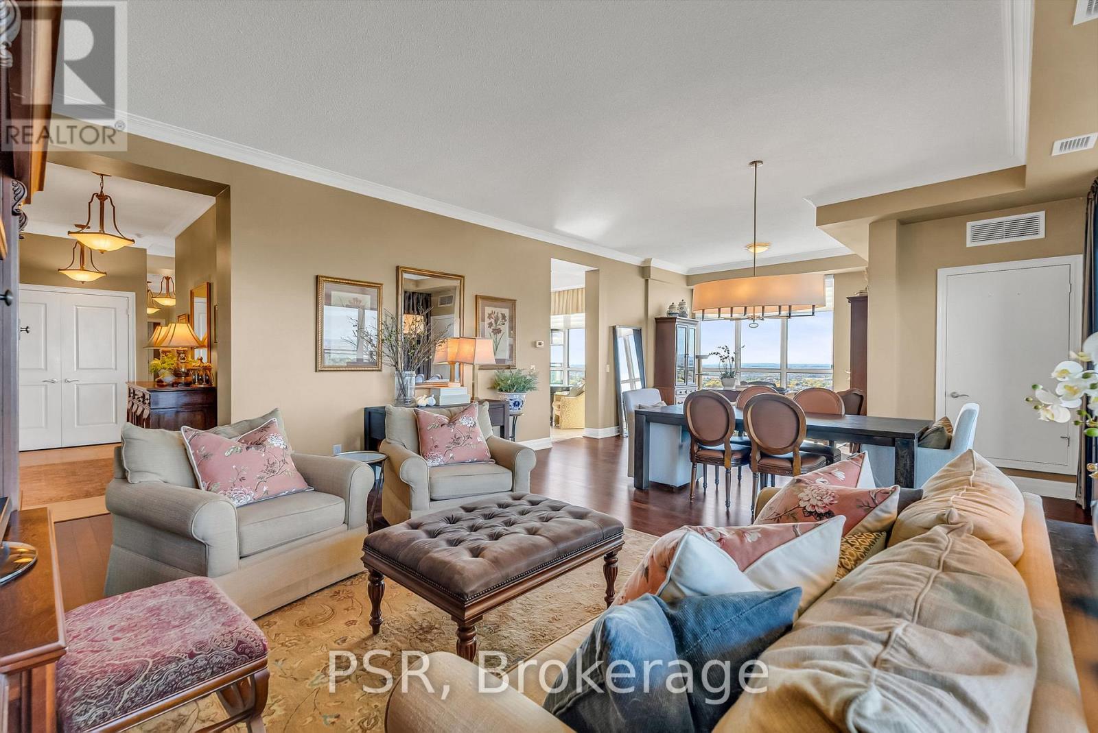 Lph 2603 - 100 John Street, Brampton, Ontario  L6W 0A8 - Photo 4 - W12628128