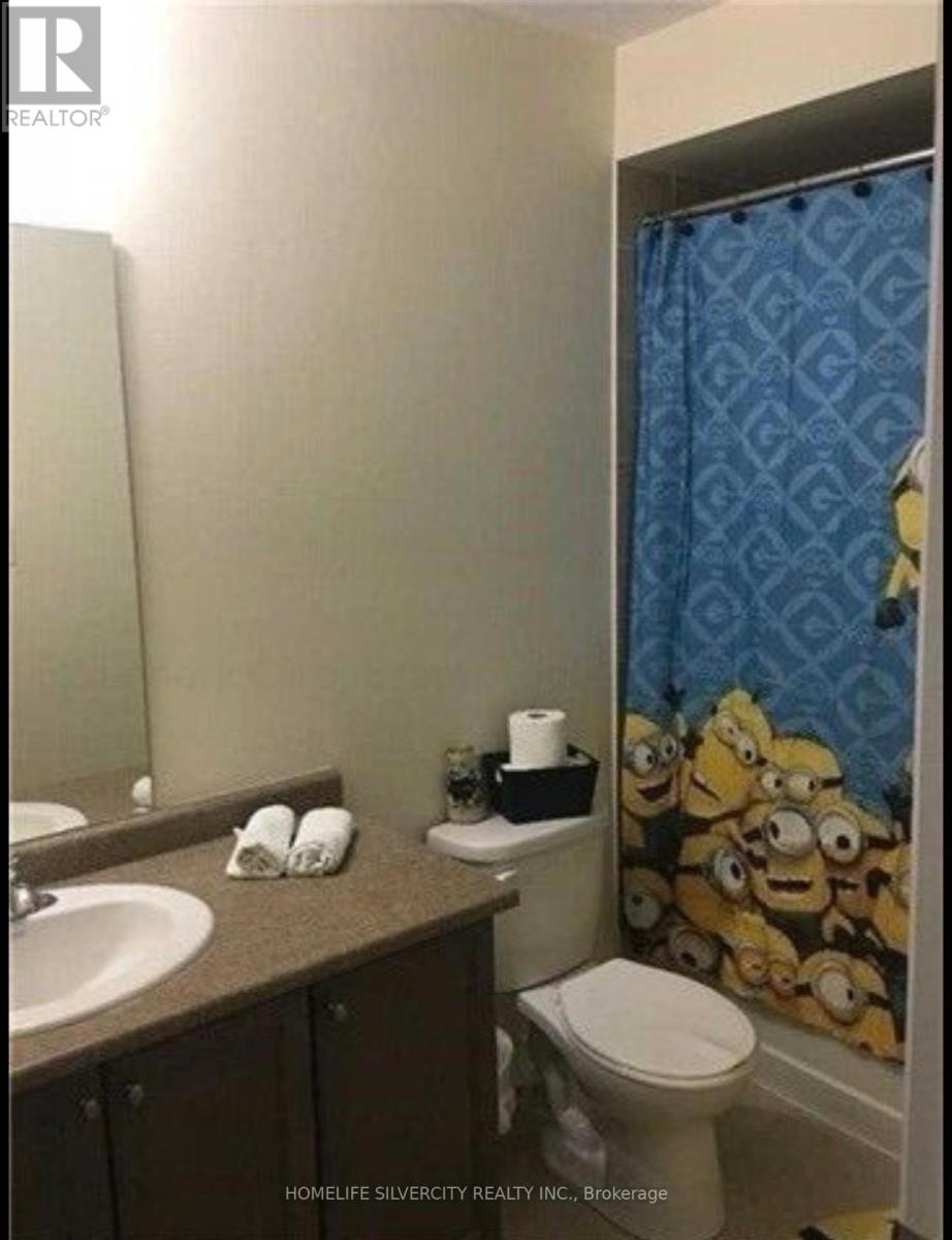 52 Lanark Circle, Brampton, Ontario  L6X 5L3 - Photo 7 - W12628136