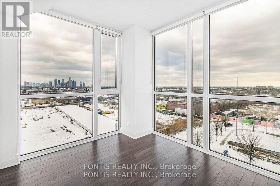 606 - 17 Zorra Street N, Toronto, Ontario  M8Z 0C8 - Photo 5 - W12628138