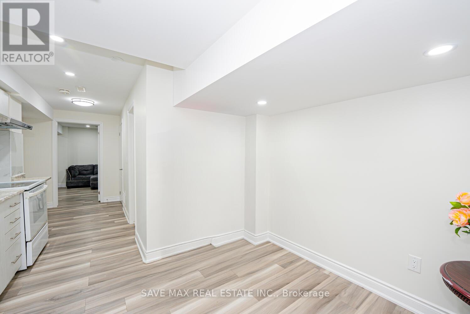 39 Divinity Circle, Brampton, Ontario  L7A 3Y4 - Photo 36 - W12628154