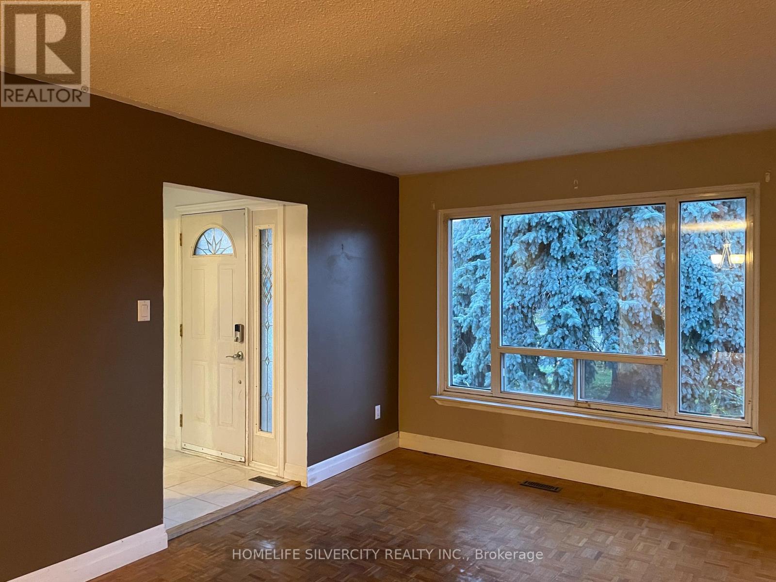 7 Mandrain Crescent, Brampton, Ontario  L6S 2S2 - Photo 18 - W12628240