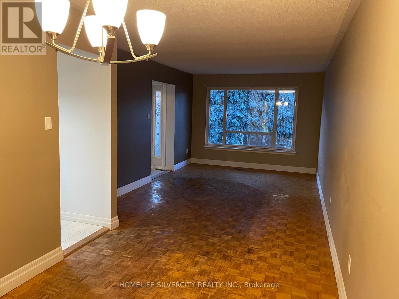 7 Mandrain Crescent, Brampton, Ontario  L6S 2S2 - Photo 27 - W12628240