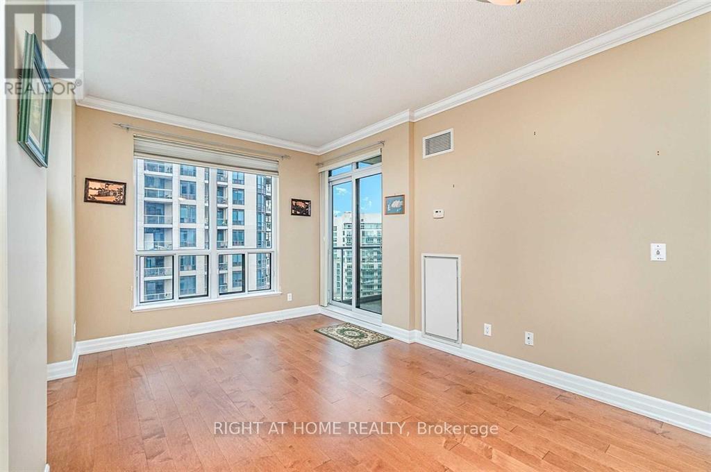 901 - 2087 Lake Shore Boulevard W, Toronto, Ontario  M8V 4G3 - Photo 6 - W12628248