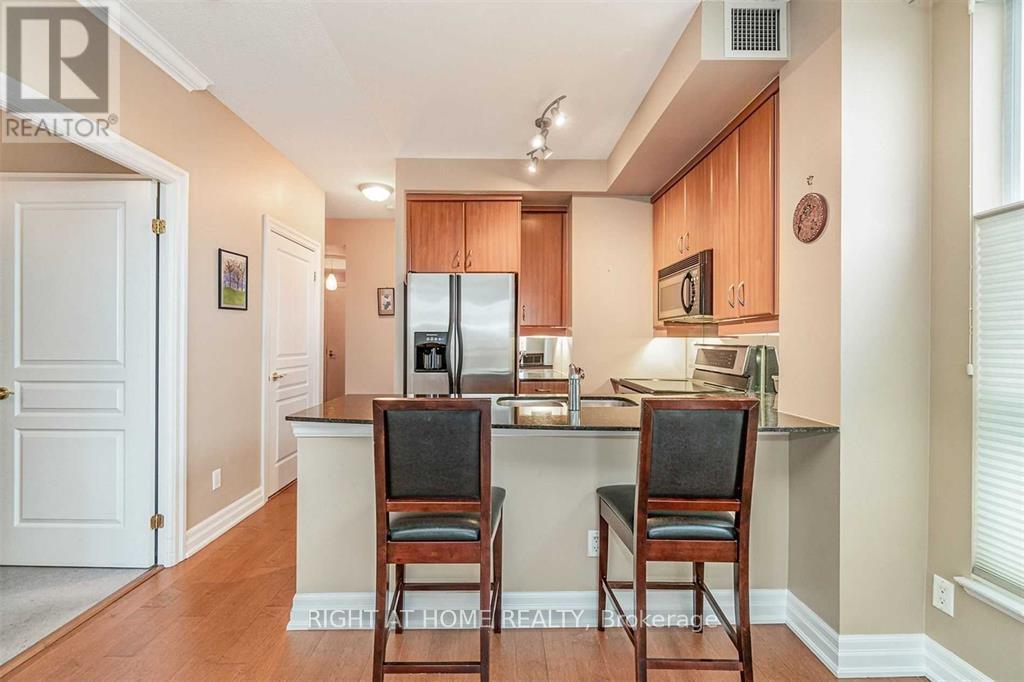 901 - 2087 Lake Shore Boulevard W, Toronto, Ontario  M8V 4G3 - Photo 9 - W12628248