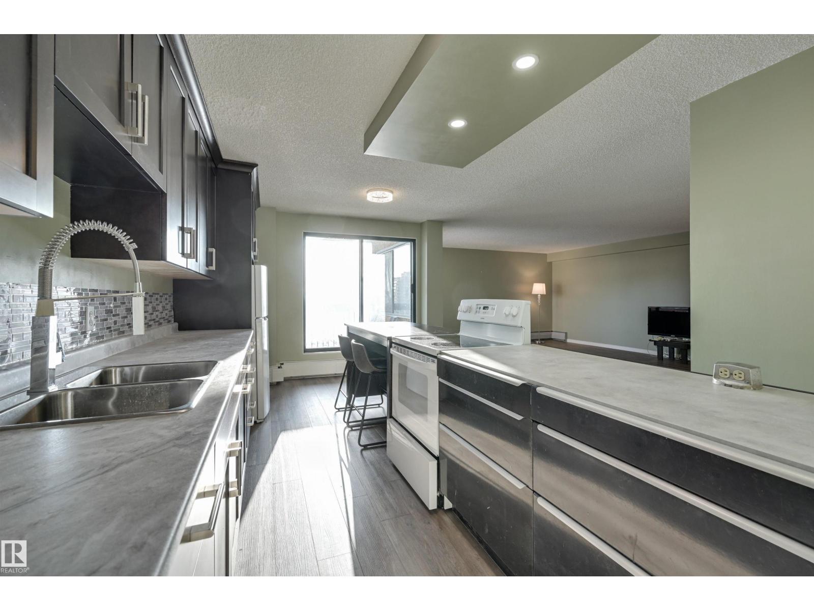 #1003 10155 114 St Nw, Edmonton, Alberta  T5K 1R8 - Photo 13 - E4467958