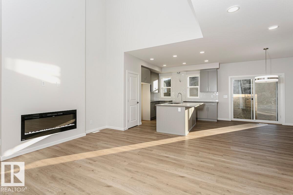 4519 Warbler Lo Nw, Edmonton, Alberta  T5S 0S7 - Photo 2 - E4467960