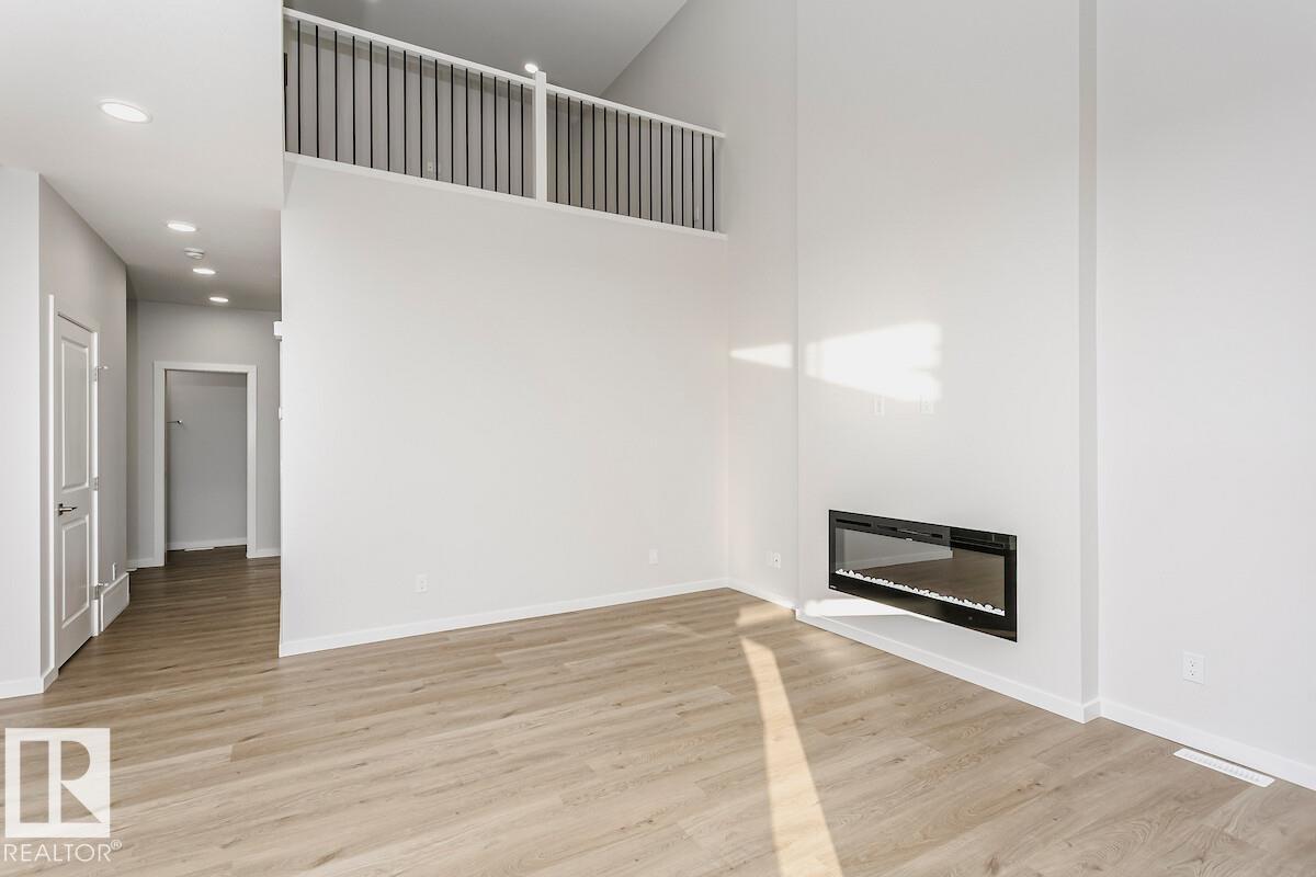 4519 Warbler Lo Nw, Edmonton, Alberta  T5S 0S7 - Photo 3 - E4467960