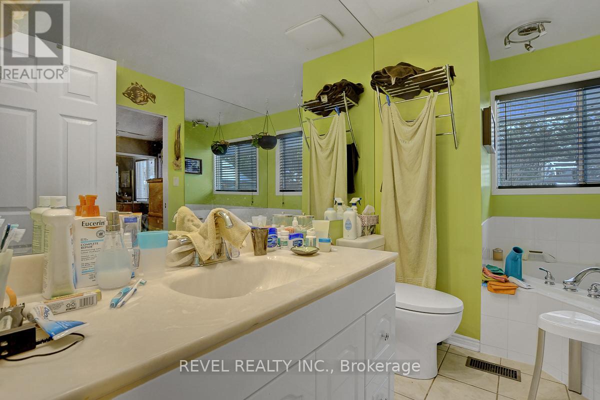 1752 Kilborn Avenue, Ottawa, Ontario  K1H 6N2 - Photo 22 - X12628274