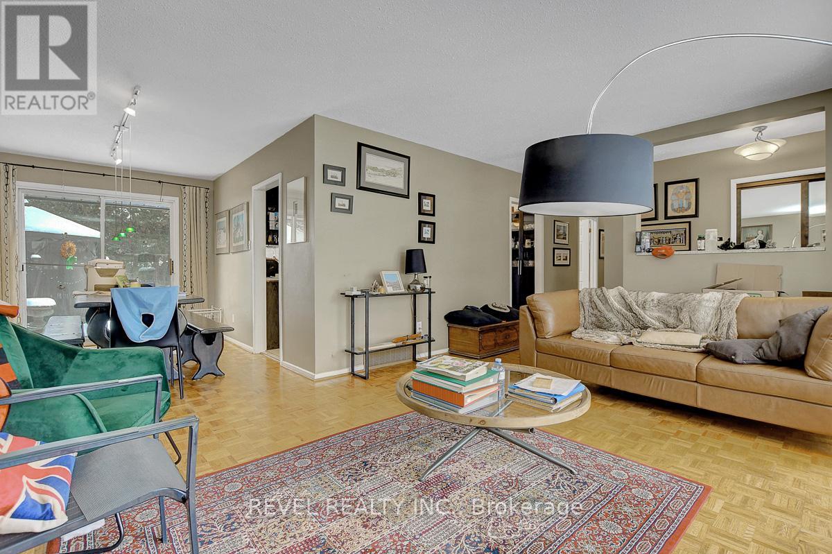 1752 Kilborn Avenue, Ottawa, Ontario  K1H 6N2 - Photo 6 - X12628274