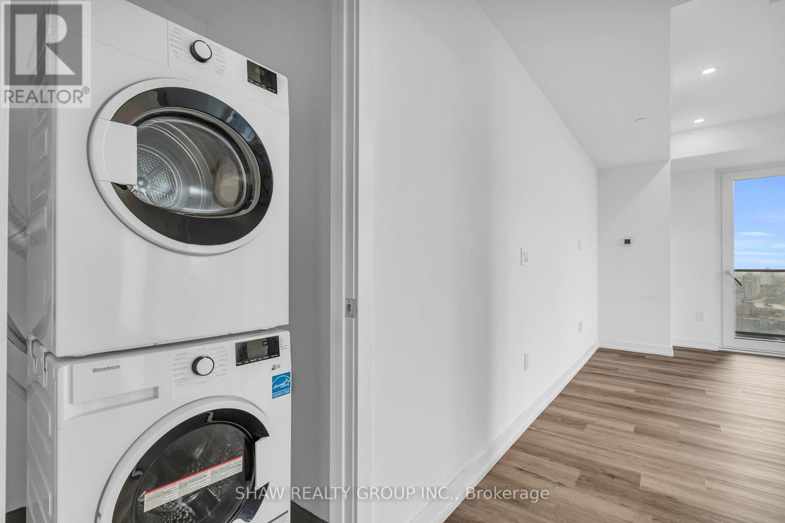 1906 - 15 Wellington Street S, Kitchener, Ontario  N2A 4L2 - Photo 13 - X12628180