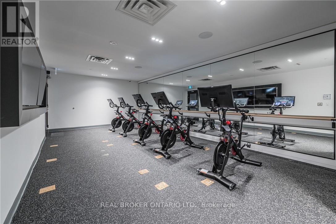 2912 - 25 Wellington Street S, Kitchener, Ontario  N2G 0G5 - Photo 13 - X12628250