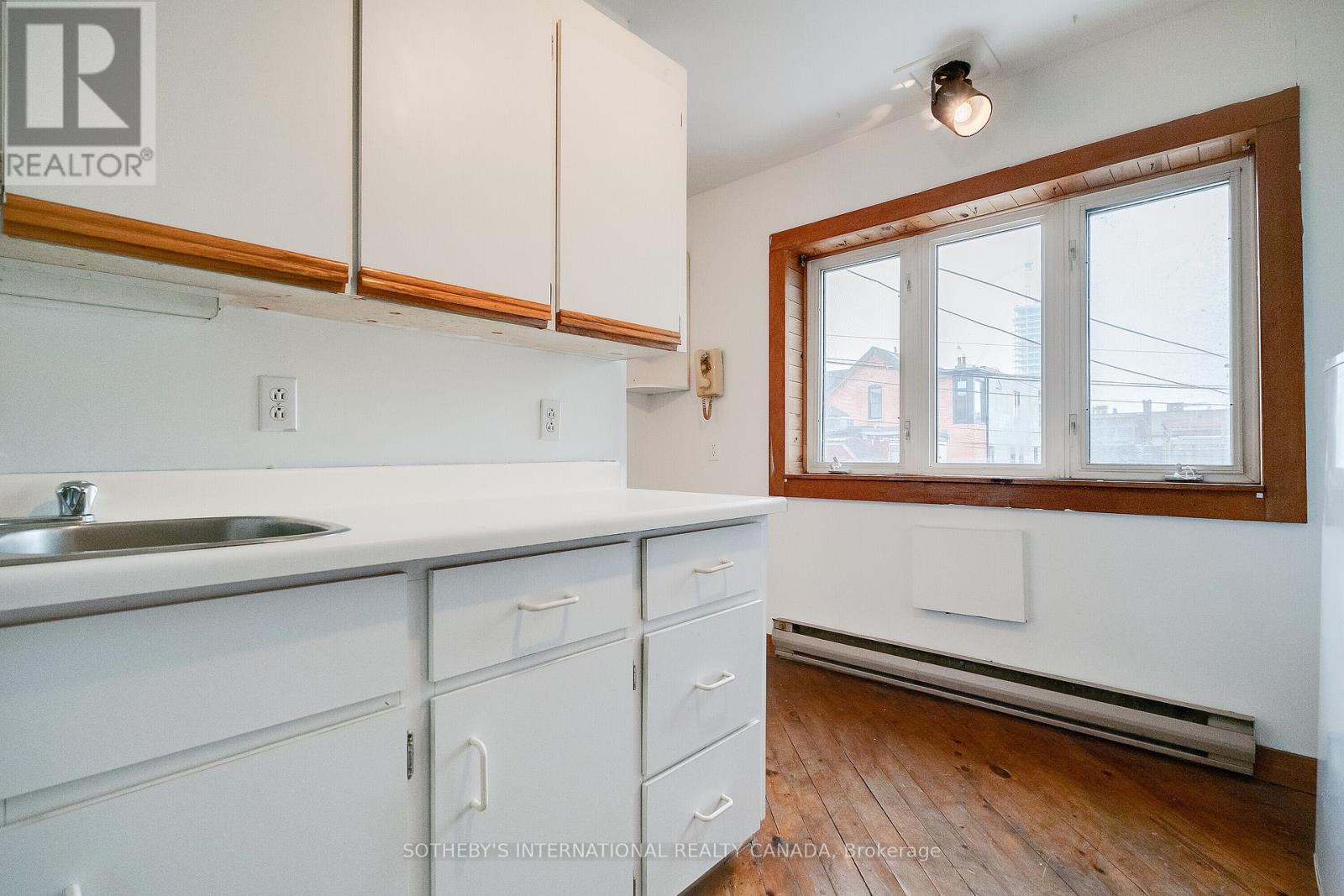 237 Carlton Street, Toronto, Ontario  M5A 2L2 - Photo 17 - C12583034