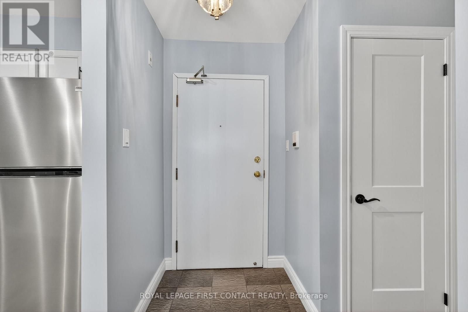 B08 - 126 Bell Farm Road, Barrie, Ontario  L4M 6J3 - Photo 10 - S12628230