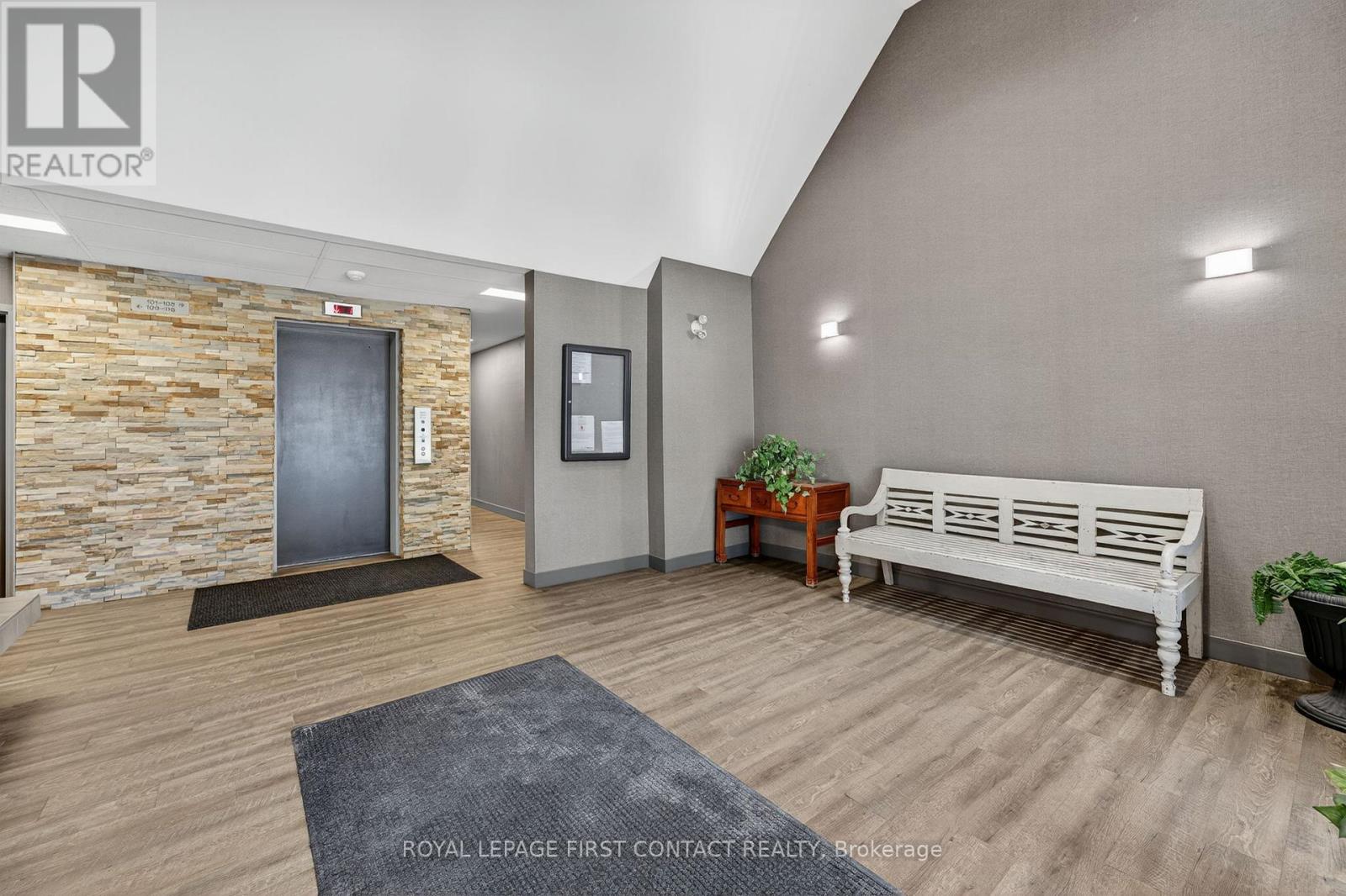 B08 - 126 Bell Farm Road, Barrie, Ontario  L4M 6J3 - Photo 7 - S12628230