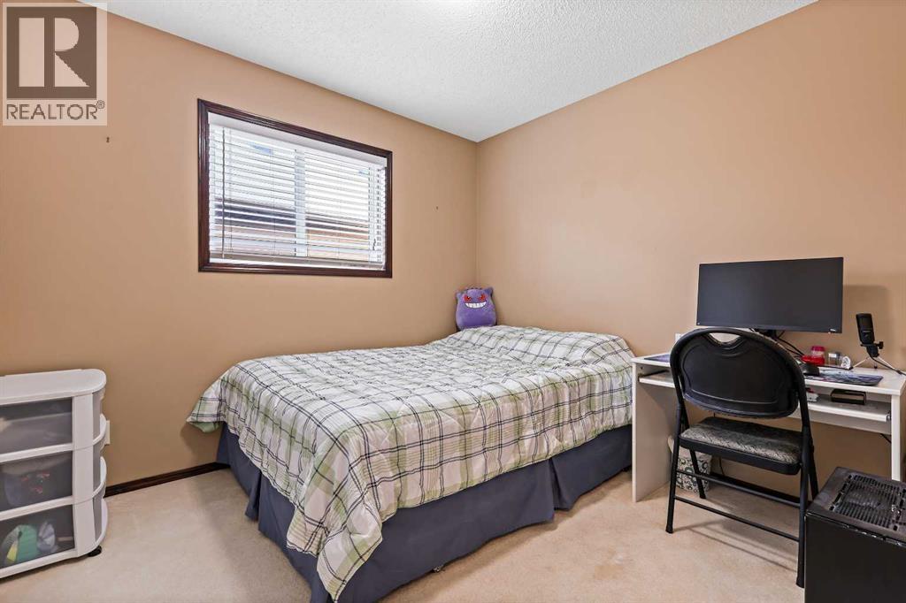 1976 New Brighton Drive Se, Calgary, Alberta T2Z 4G7 - Photo 27 - A2274819