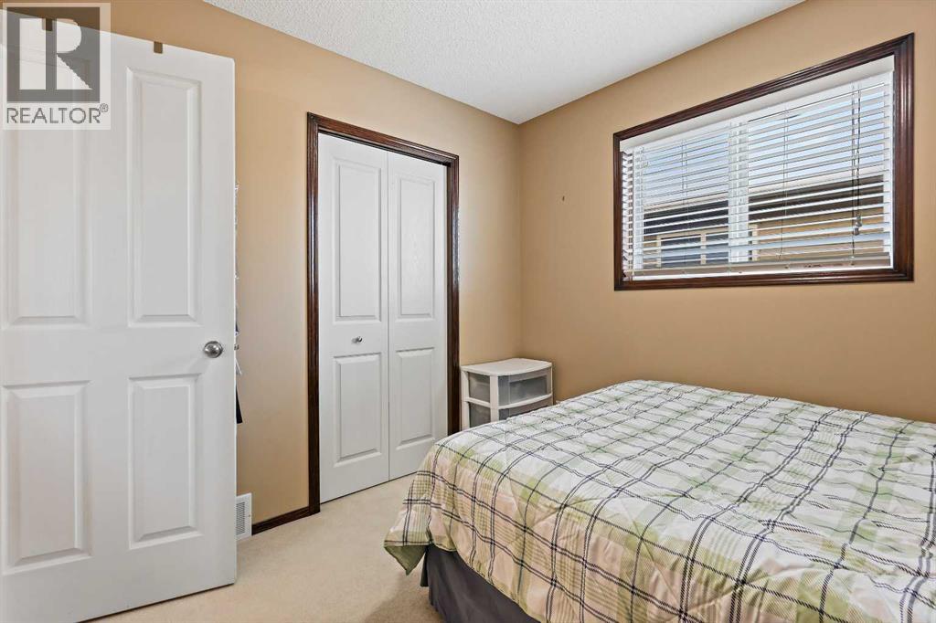 1976 New Brighton Drive Se, Calgary, Alberta T2Z 4G7 - Photo 28 - A2274819