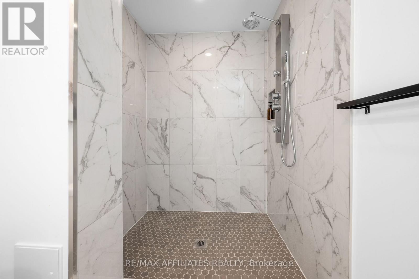 208 Rover Street, Ottawa, Ontario  K2S 1S3 - Photo 47 - X12501446