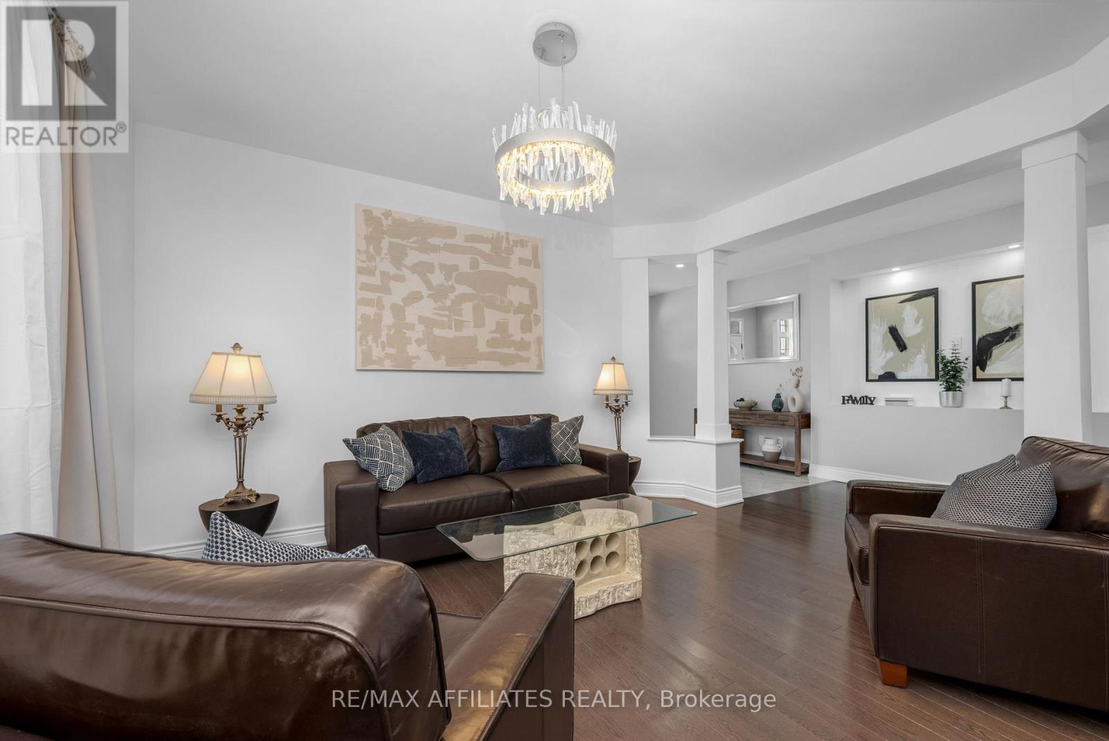 208 Rover Street, Ottawa, Ontario  K2S 1S3 - Photo 6 - X12501446