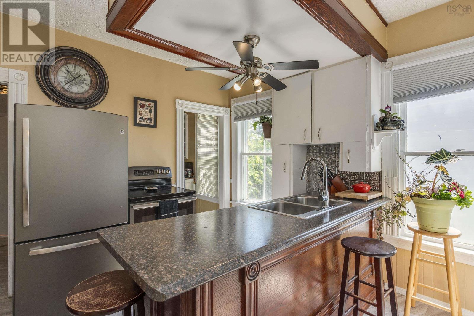 188 Main Street, Middleton, Nova Scotia  B0S 1P0 - Photo 4 - 202522073