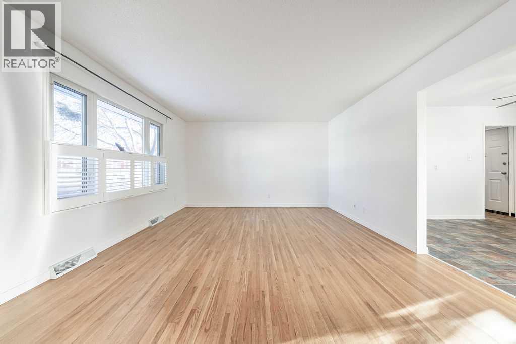 31 Arbour Crescent Se, Calgary, Alberta  T2J 0X6 - Photo 3 - A2274457