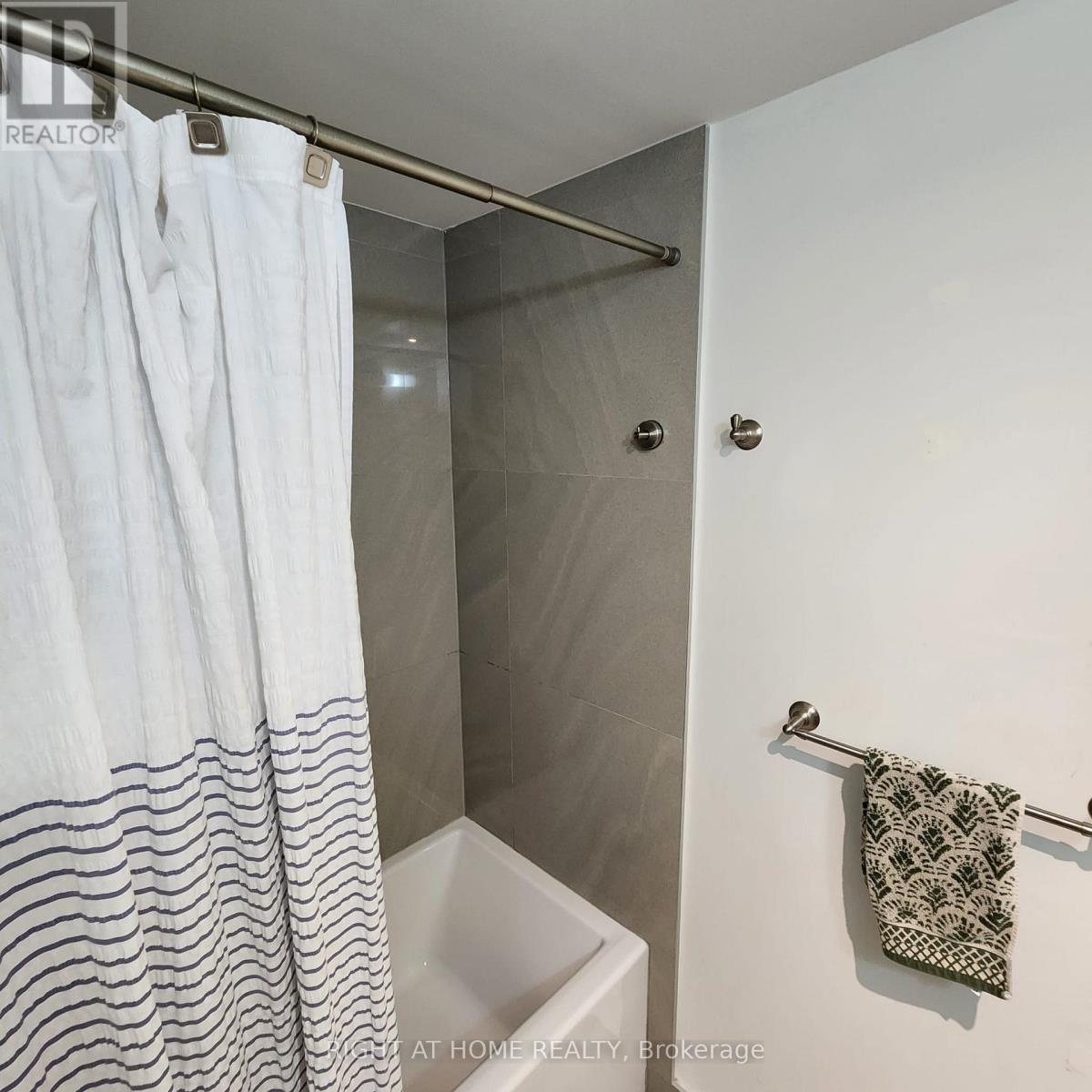 208 - 25 Baseball Place, Toronto, Ontario  M4M 0E7 - Photo 10 - E12628300