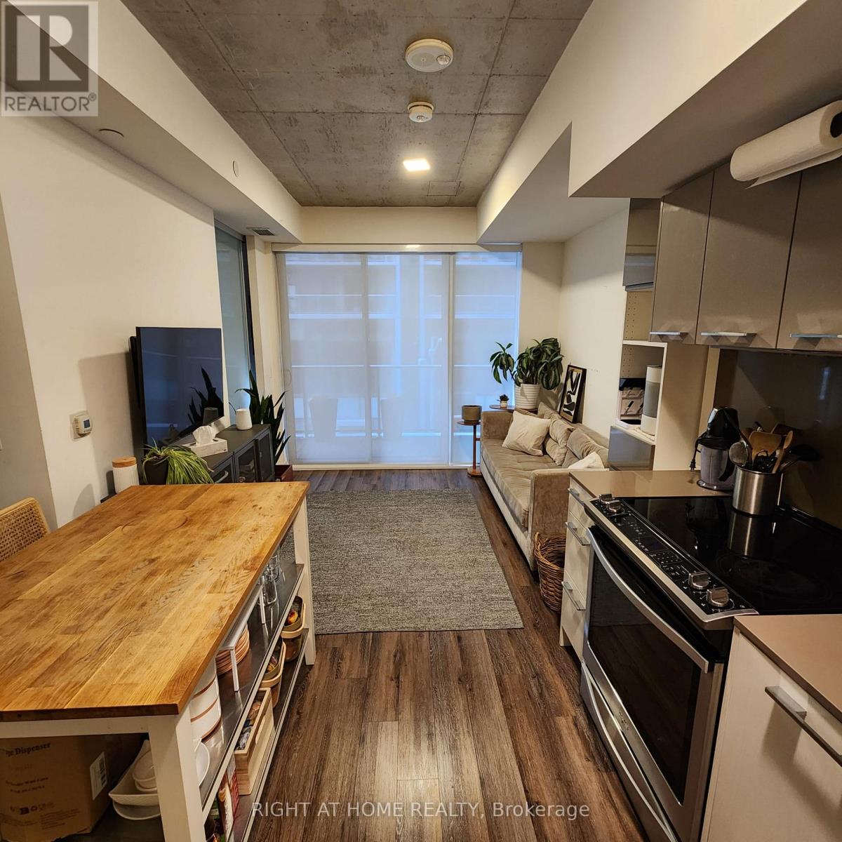 208 - 25 Baseball Place, Toronto, Ontario  M4M 0E7 - Photo 3 - E12628300