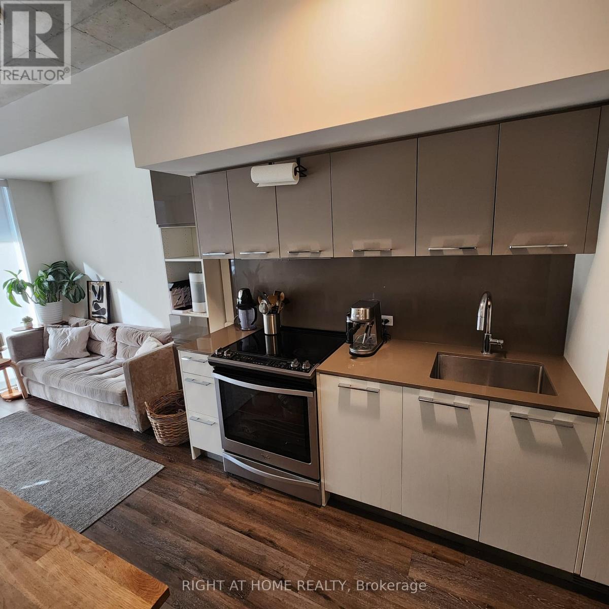 208 - 25 Baseball Place, Toronto, Ontario  M4M 0E7 - Photo 6 - E12628300