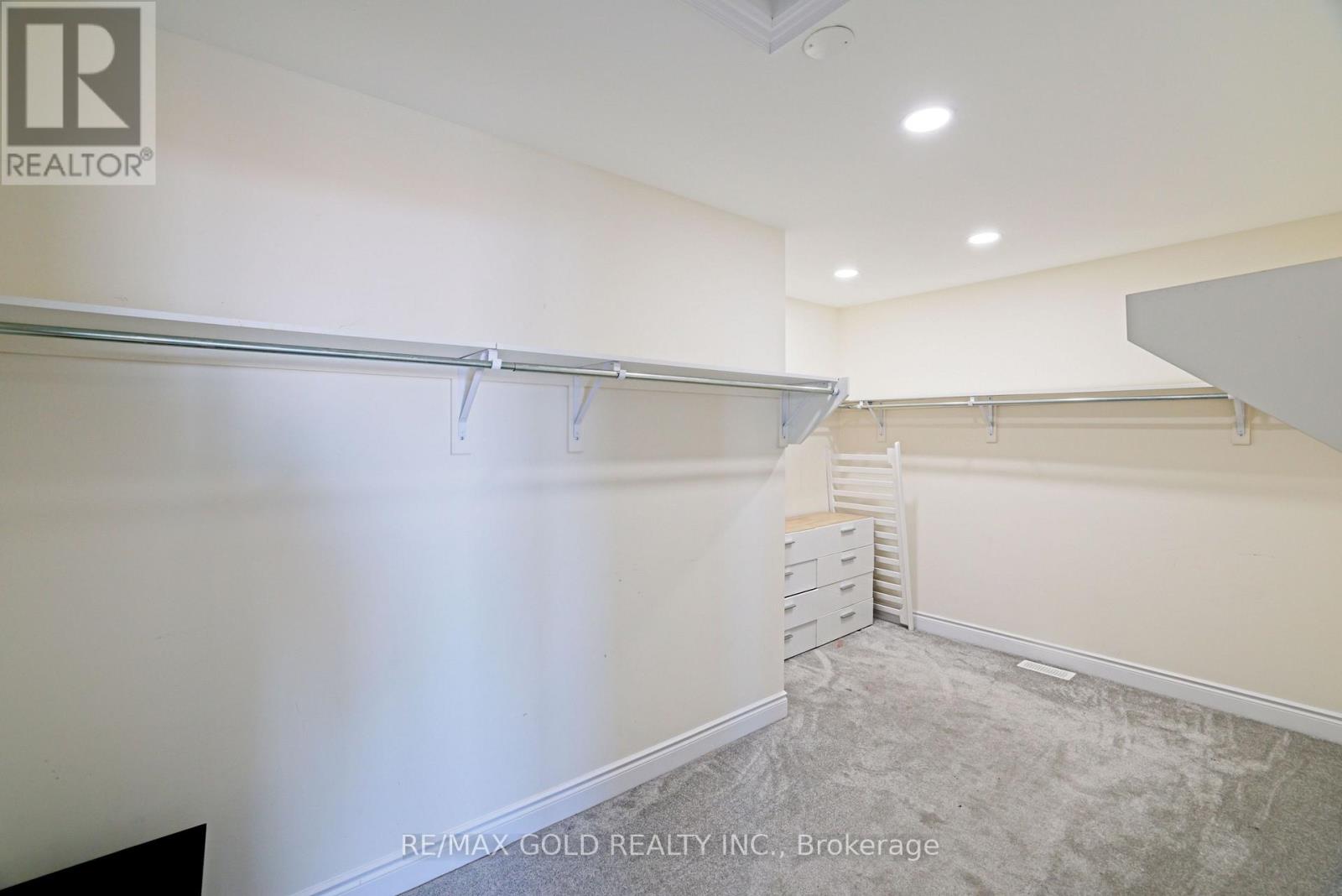 10 Stewart Crescent, Essa, Ontario  L0L 2N0 - Photo 33 - N12628292