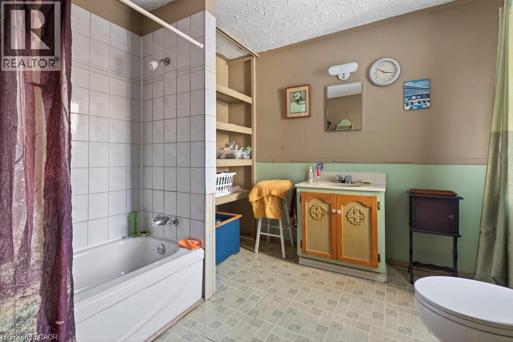 205 Locke Street N, Hamilton, Ontario  L8R 3B1 - Photo 25 - 40788718