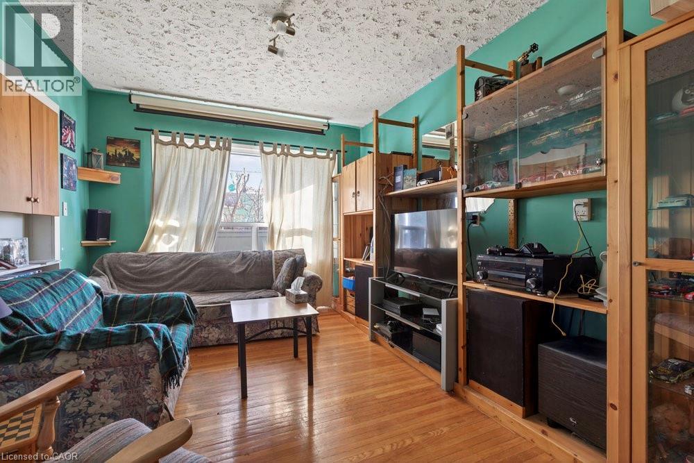 205 Locke Street N, Hamilton, Ontario  L8R 3B1 - Photo 7 - 40788718