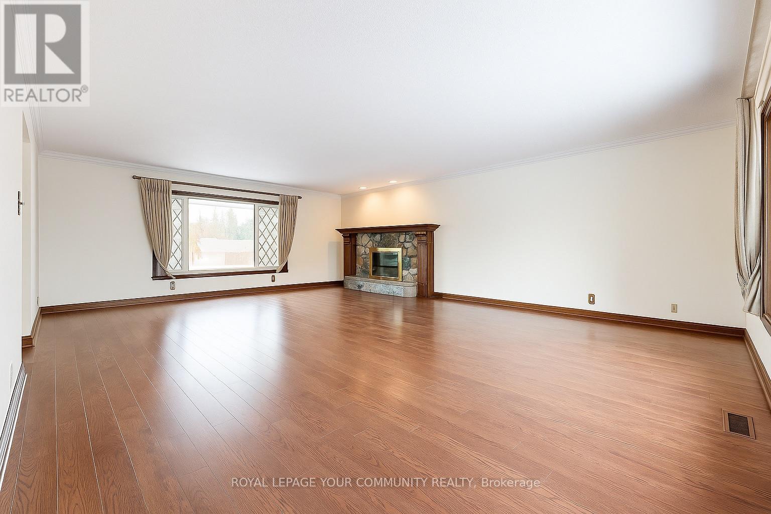 231 Ridge Road, Aurora, Ontario L4G 0M3 - Photo 7 - N12616698