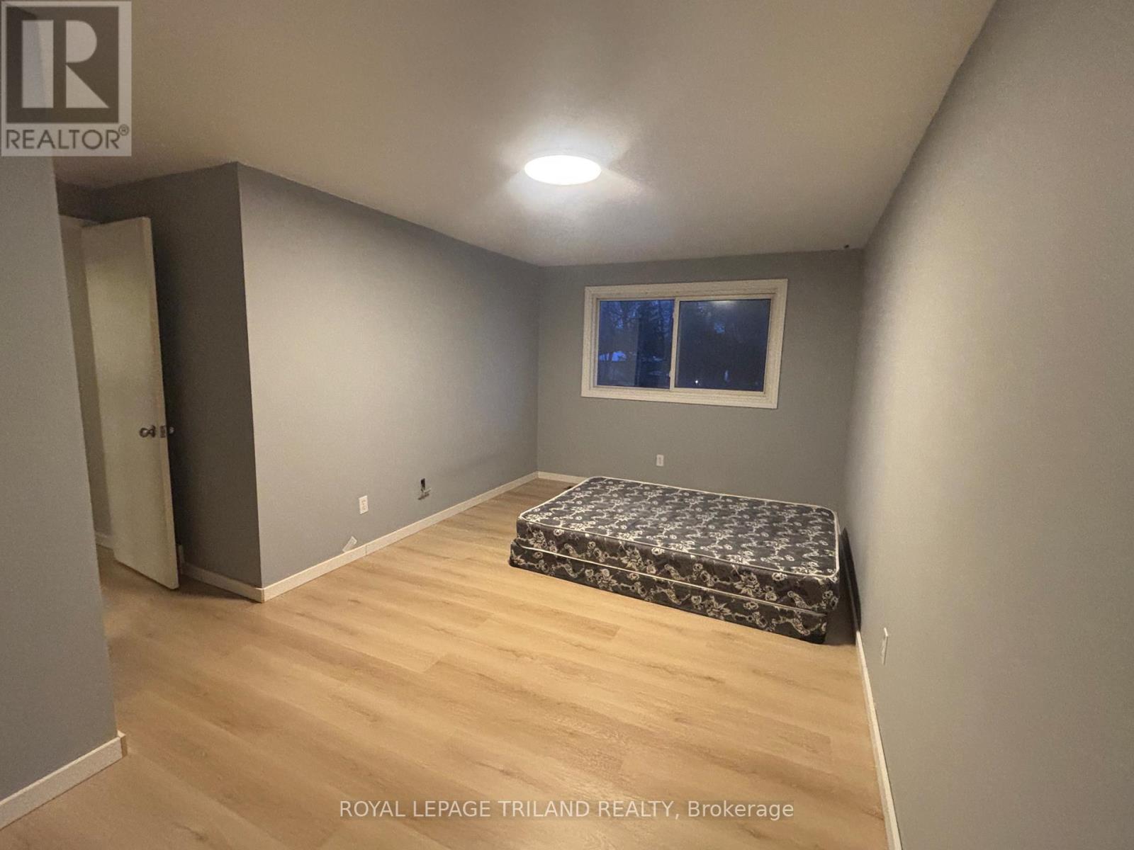 109 Conway Drive, London South, Ontario  N6E 2H4 - Photo 11 - X12628308