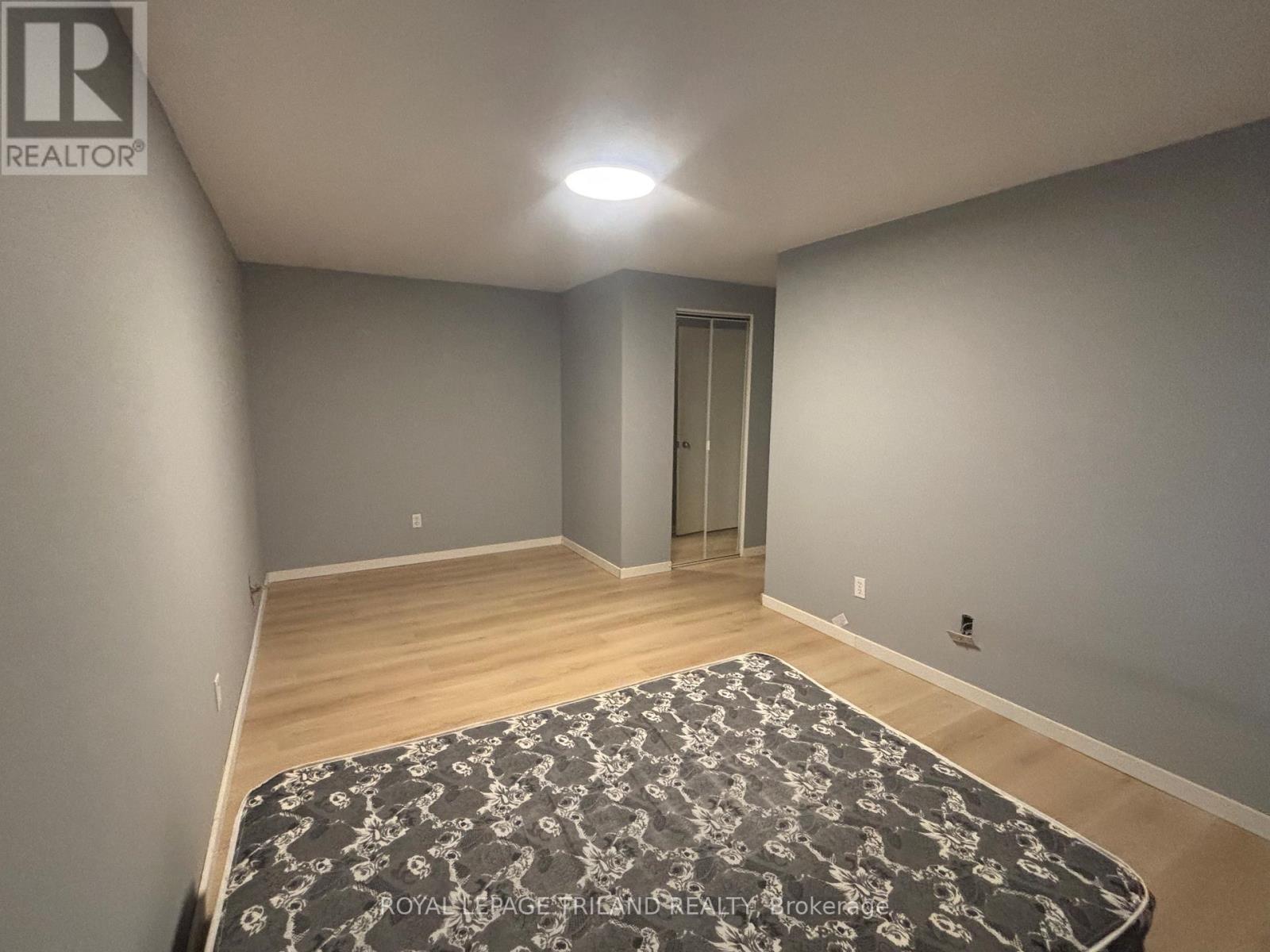 109 Conway Drive, London South, Ontario  N6E 2H4 - Photo 12 - X12628308